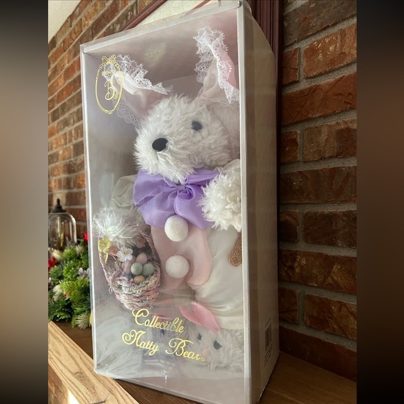 🩷Vintage Rare Brinn's Collectible Heirloom
Authentic Matty Easter Bunny Bear - Picture 3 of 10